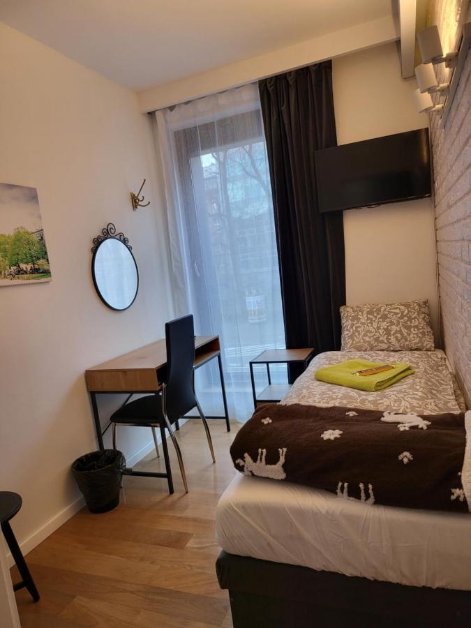 Amber Apartament 127 Cracovie Extérieur photo